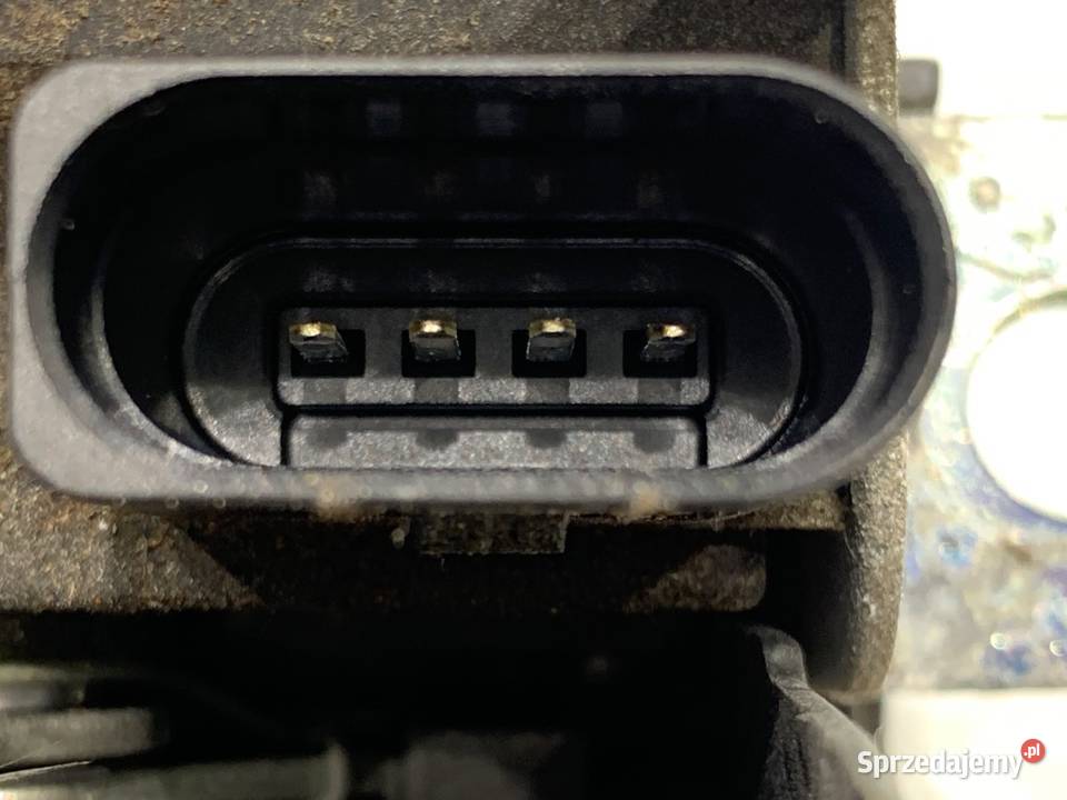 ZAMEK KLAPY TYŁ VW PASSAT B6 Kombi 3C9827645A