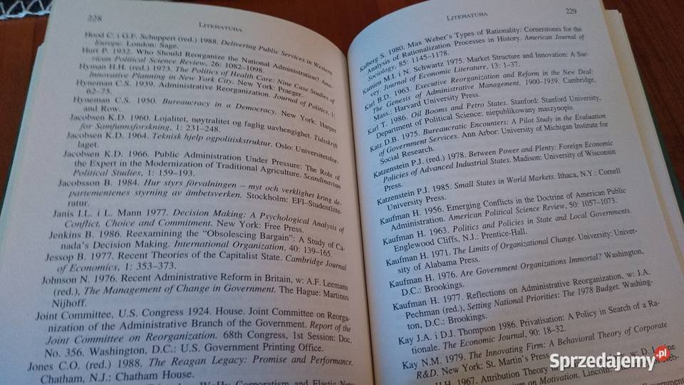 Instytucje organizacyjne podstawy polityki James