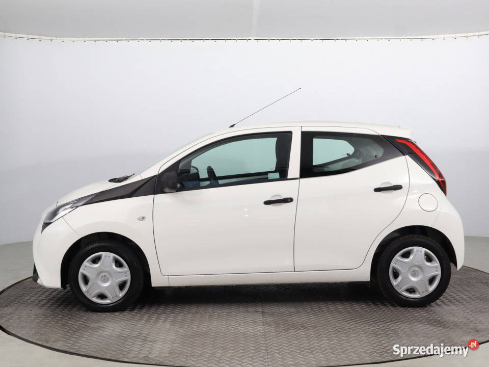 Toyota Aygo 10 VVTi Hatchback Bielany Wrocławskie sprzedam