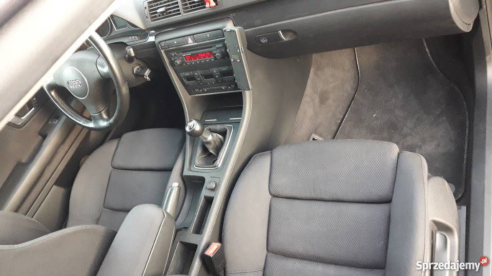 Sprzedam audi a4 b6 do negocjacji drugie A4 świętokrzyskie