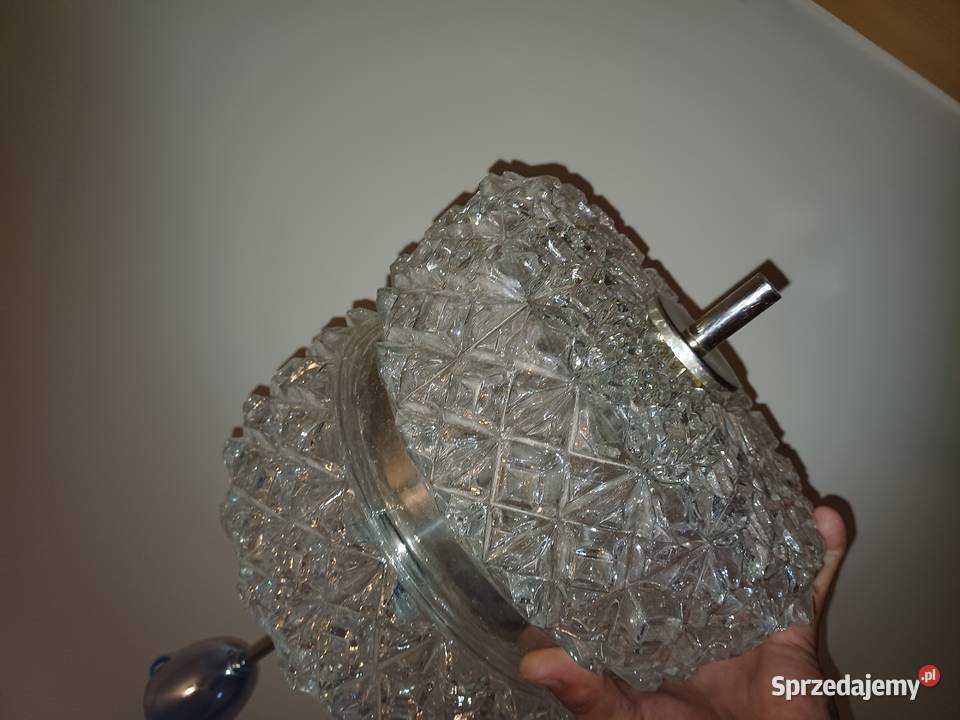 Retro lampa wiszaca z 1966 roku Krysztal metal Lubań
