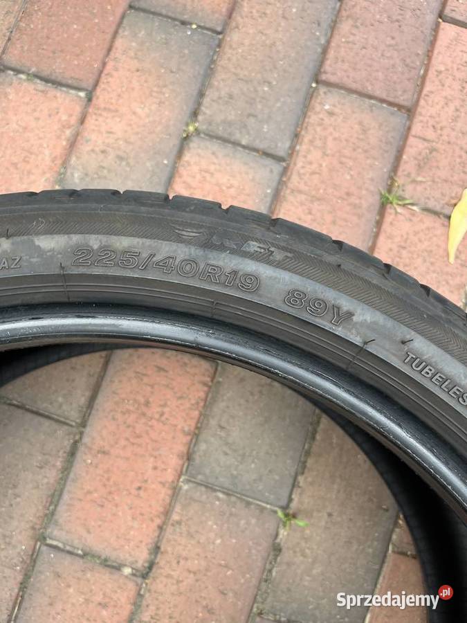 22540R19 89Y Bridgestone Potenza S001 RFT Grzebienisko
