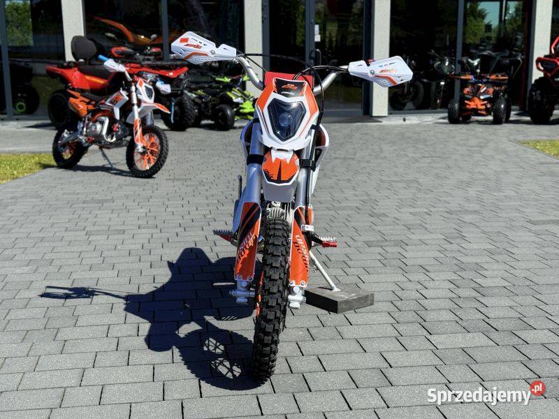 CROSS ASIX XB28 ESTART 1412 125CC Kolor Głogoczów