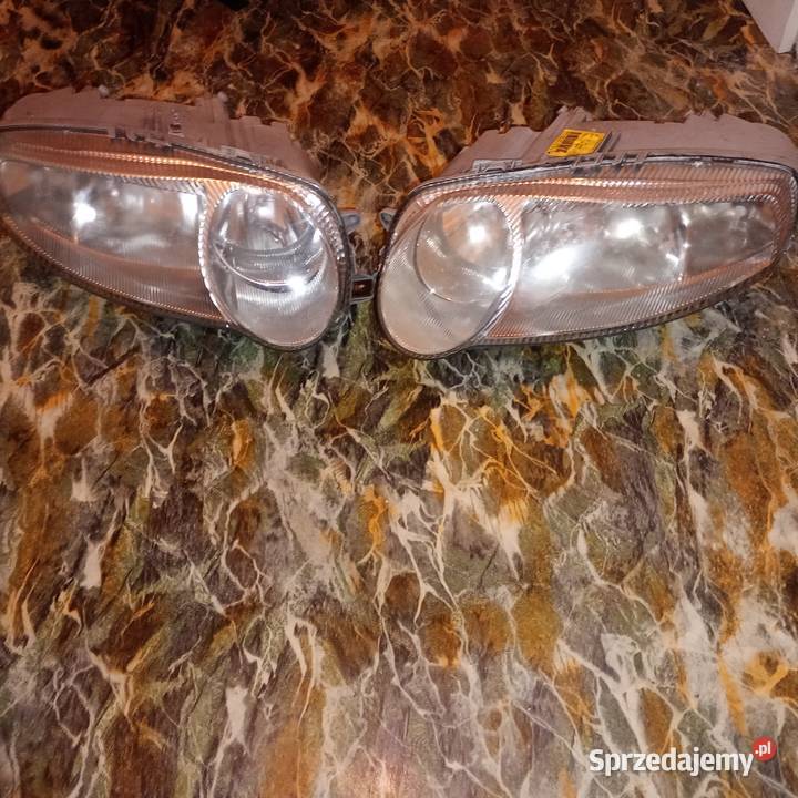 Lampy przód przednie z żarówkami kompletne nie Pozostałe Wrocław