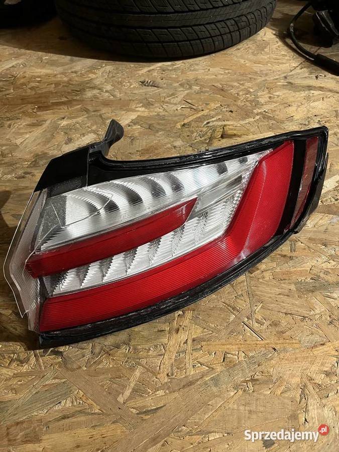 Lampa tylna prawa Ford Edge lift prawe Siemianice