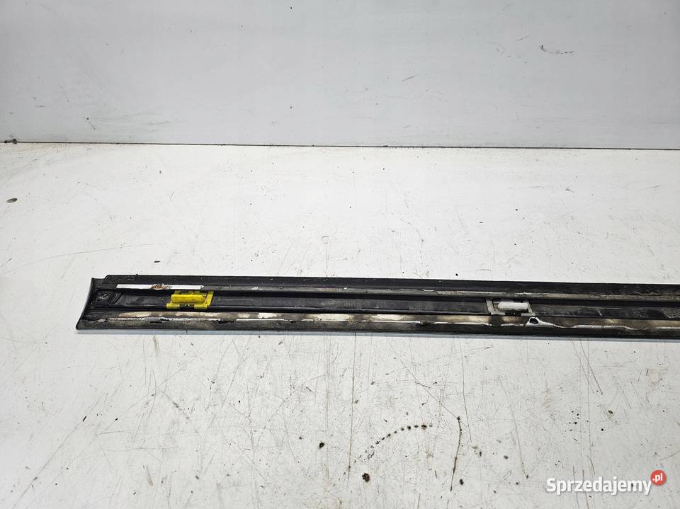 LISTWA DOLNA DRZWI LEWY PRZÓD AUDI A6 C6 LIFT Przystajń