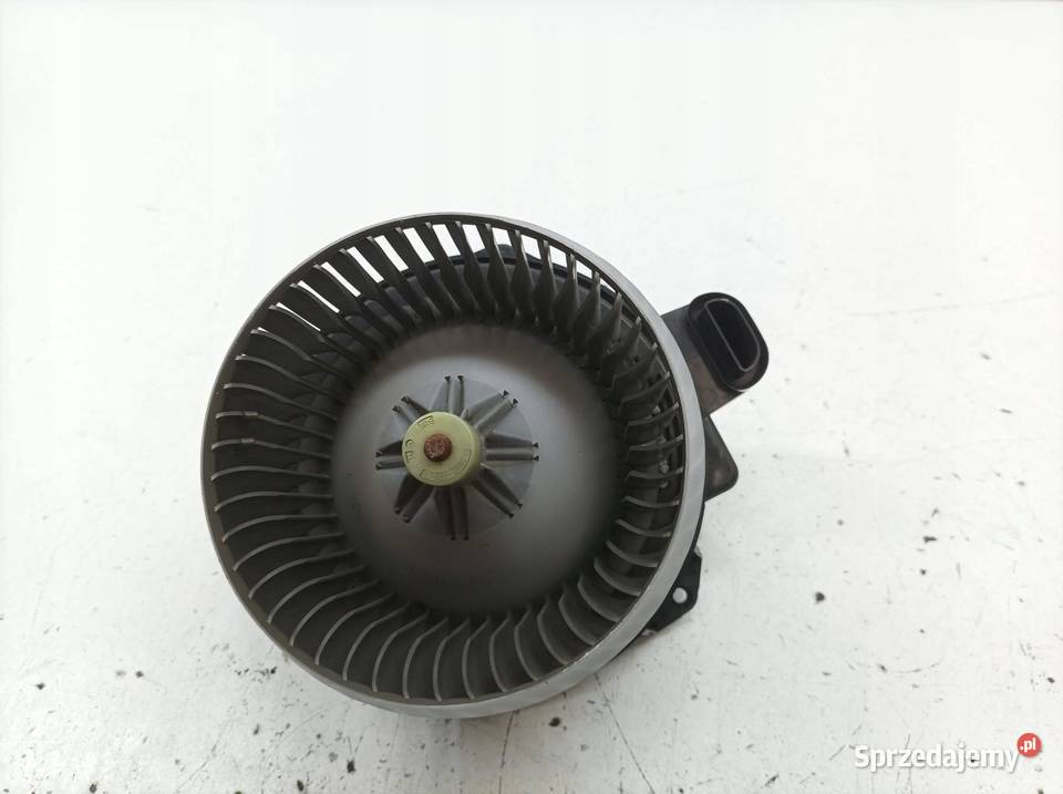 DMUCHAWA NAWIEWU 2727008104 Toyota RAV4 IV 2012 Motoryzacja