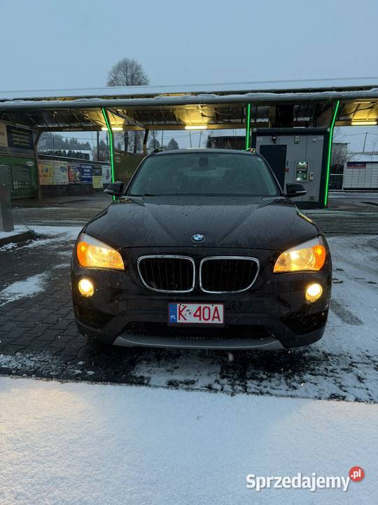 BMW X1 20 BENZYNA SDRIVE 28i Automat 245 nieuszkodzony X1 Węgrzce sprzedam