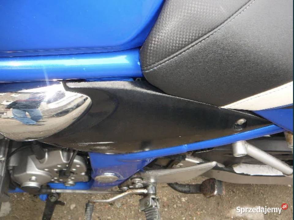 boczek owiewka Suzuki GSF 600 BANDIT 2004 Szyby i owiewki Ostrzeszów