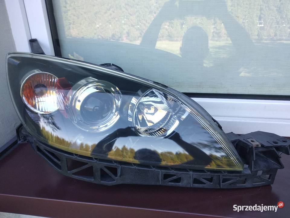 Mazda 3 BK lampy przednie reflektory przód xenon osobowe Sieradz