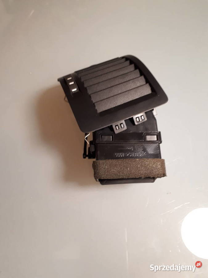 1Z0819701 KRATKA NAWIEWU KONSOLI OCTAVIA 2 LIFT mazowieckie Warszawa