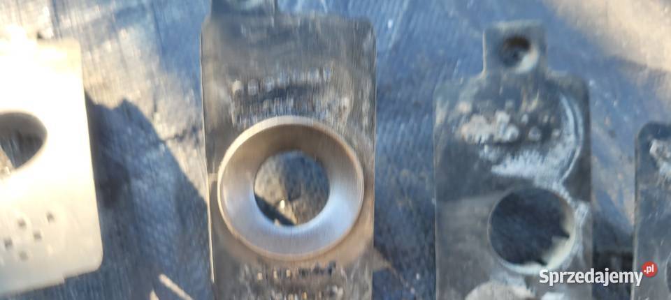 RENAULT TALISMAN SEDAN 15 UCHWYT KOSZYK PDC osobowe