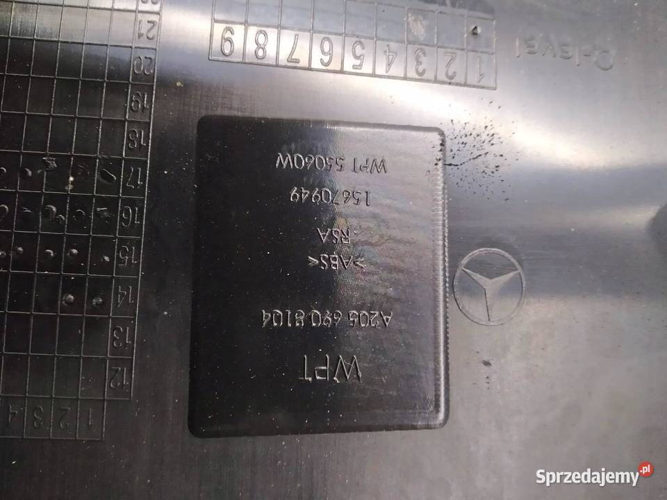 OSŁONA PROGU BAGAŻNIKA PASA TYŁ SEDAN BLENDA Rok produkcji 2017