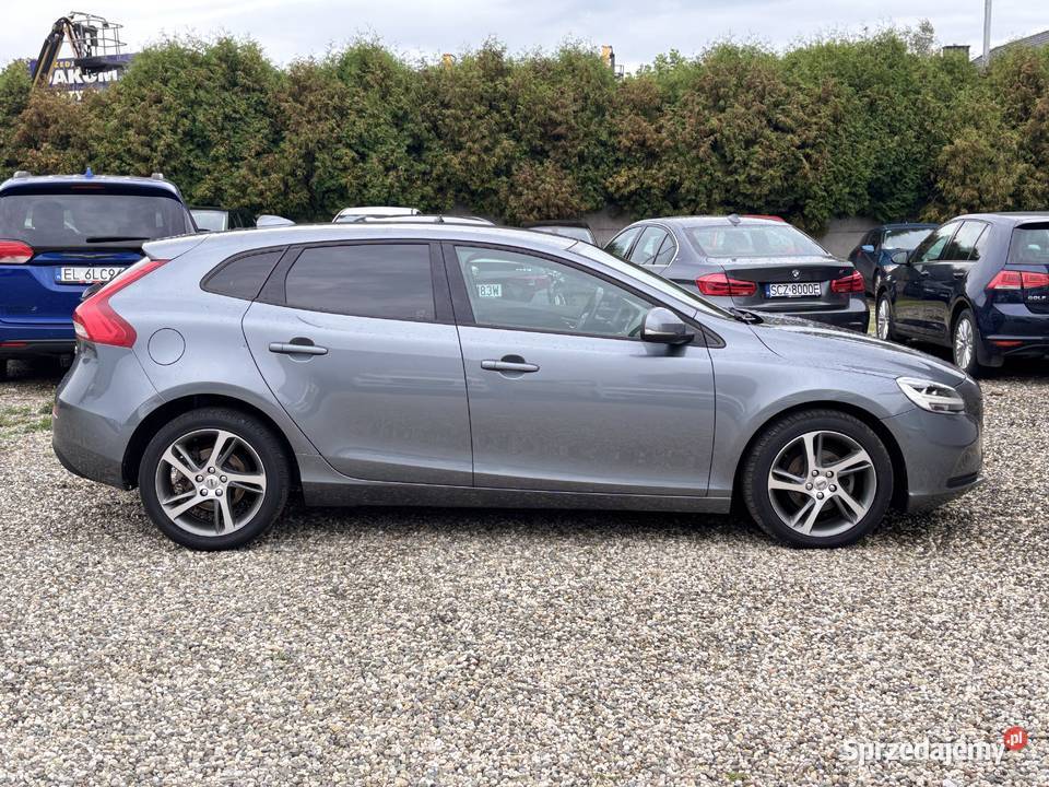Volvo V40 z 2016r GWARANCJA Paniówki