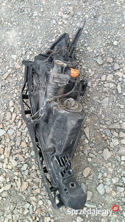 Lampa lewa przednia przód Mazda 3 I BK Europa osobowe Radłów