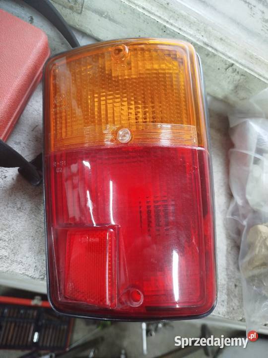 Lampa tylnia Prawa Fiat 126p STFL małopolskie Wolbrom
