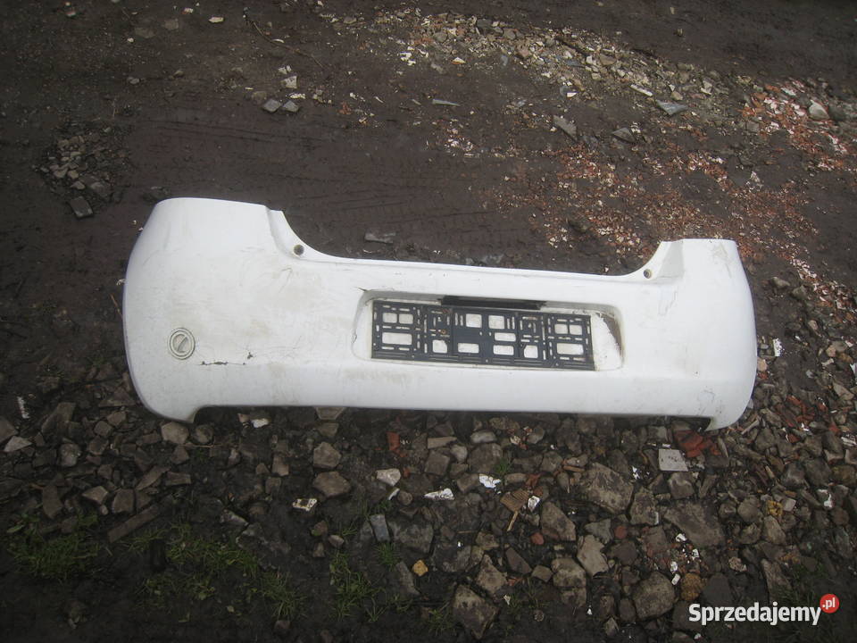 Zderzak tylny tył biały Toyota Yaris II 06