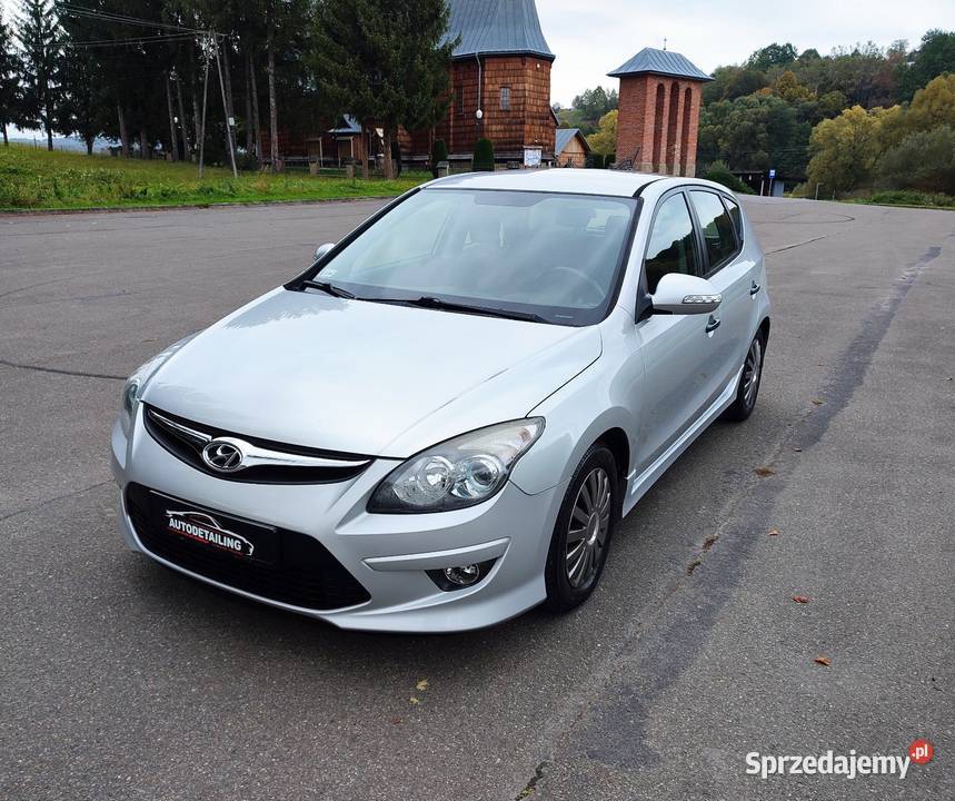 Ładny nie zgnity Hyundai i30 14 benzyna z gazem Domaradz