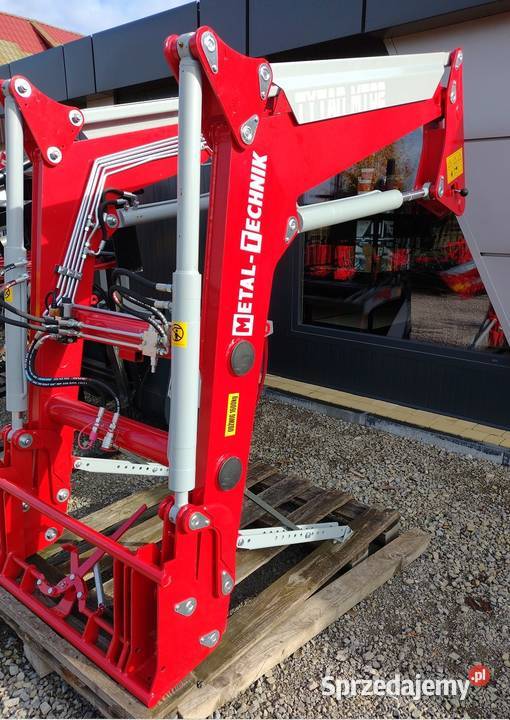 Ładowacz Czołowy Firmy METALTECHNIK Transport Grodzisk Mazowiecki