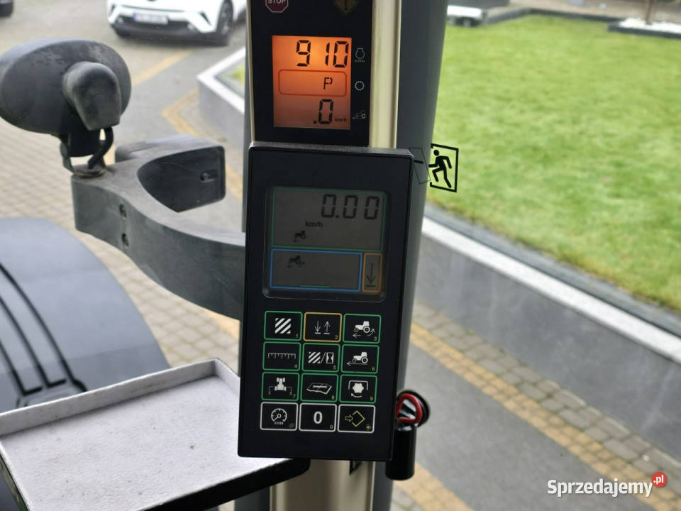 ciągniki John Deere 8220 John Deere 8220 2006 Skępe sprzedam