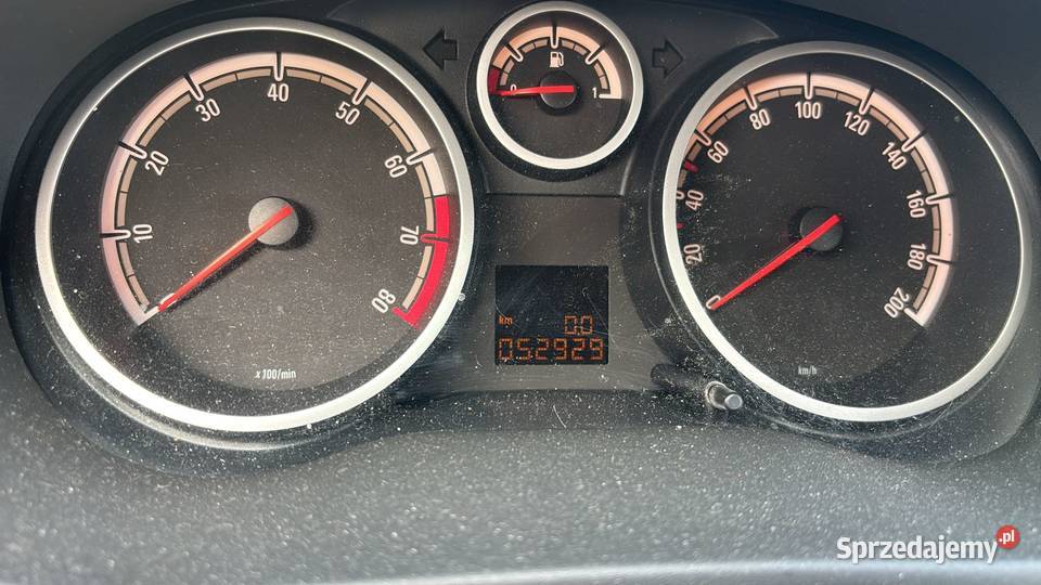 Opel Corsa 2014 14 benzyna Klimatyzacja 50 wielkopolskie Swarzędz