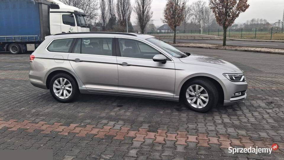 Volkswagen Passat 16 TDI BlueMotion Technology Rok produkcji 2016 sprzedam
