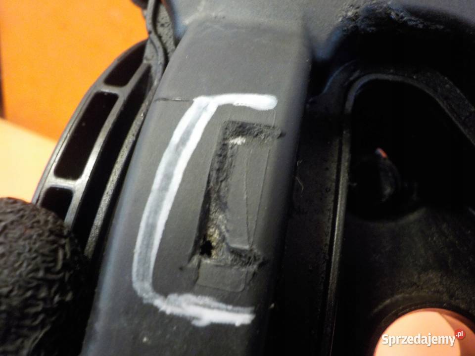 FORD FIESTA MK8 11 B 19r 86 XYJD pokrywa zaworow osobowe Suków