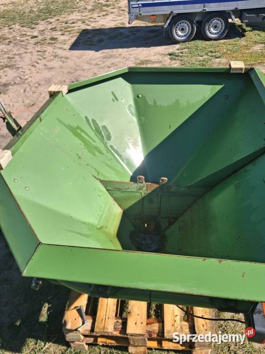 Rozsiewacz nawozu Amazone zaf 603 Borowy Młyn sprzedam