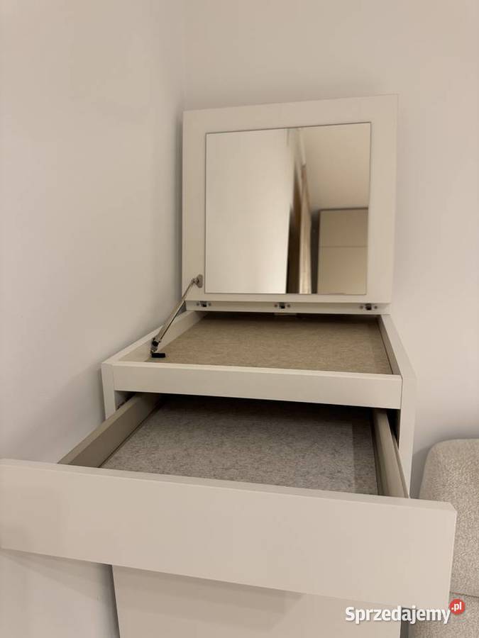 Komoda z lusterkiem nowa Warszawa