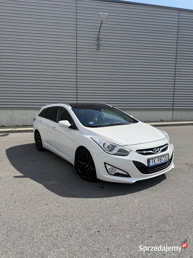 Hyundai i40 17 CRDi 2012 249 723 Bezwypadkowy Rok produkcji 2012 i40 Kielce sprzedam