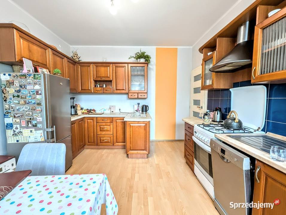 Sprzedam mieszkanie na 1 piętrze 2 pokoje blok opolskie Olesno sprzedam