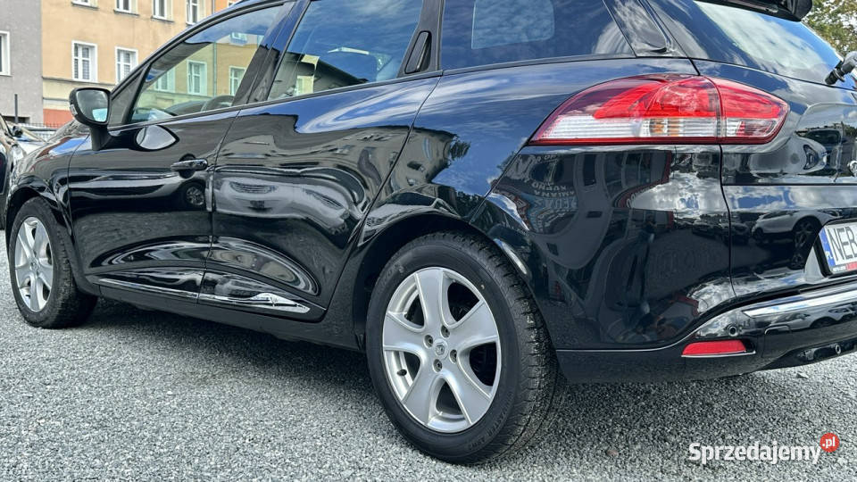 Renault Clio Benzyna Salon Polska Zarejestrowany światła przeciwmgielne warmińsko-mazurskie Elbląg sprzedam