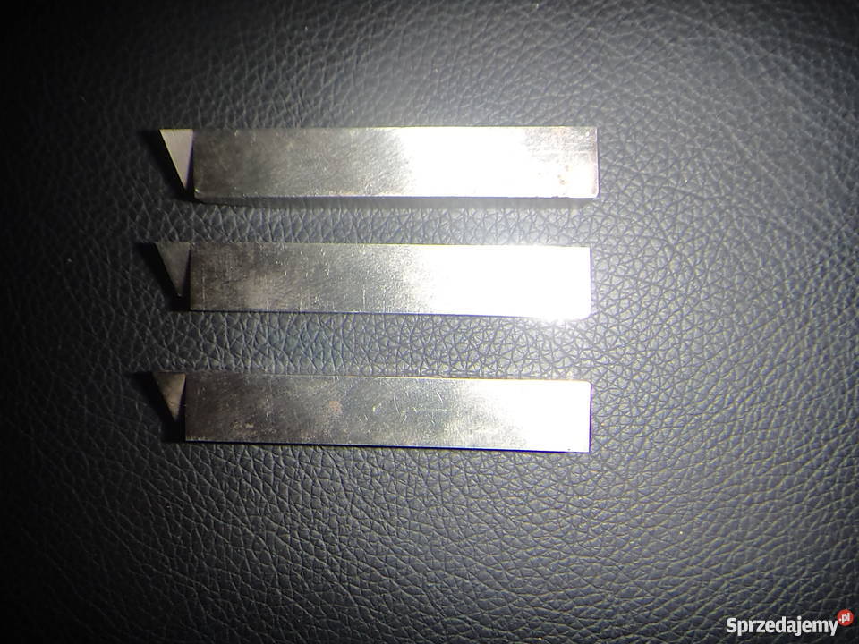 Nóż tokarski kształtowy 10x10x62 SW18