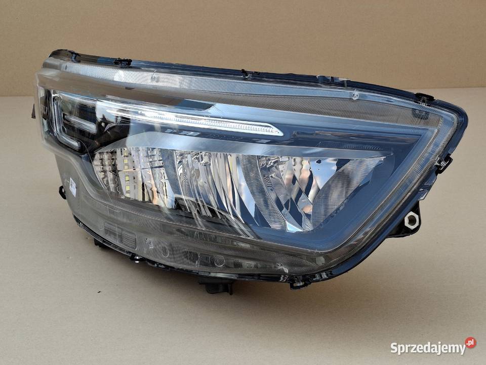 IVECO DAILY IV LIFT 19 REFLEKTOR PRAWY FULL LED lubuskie Kargowa