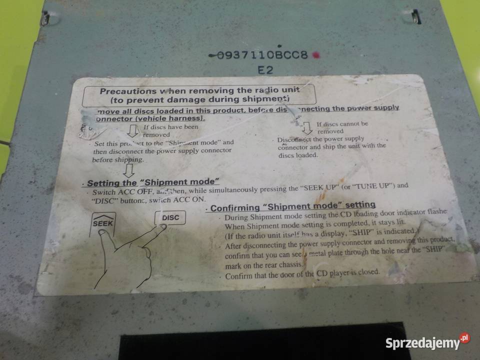 LEXUS RX300 II 30 B 03r 5D radio CD 8612048220 Suków