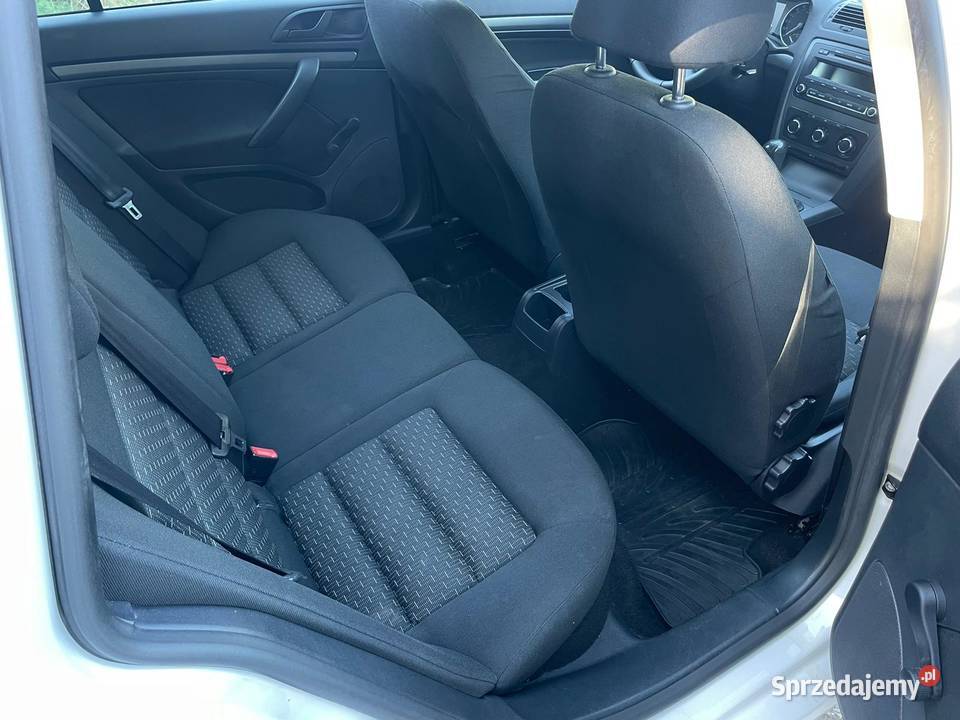 Skoda Octavia kombi 2012 12 tsi Wałbrzych