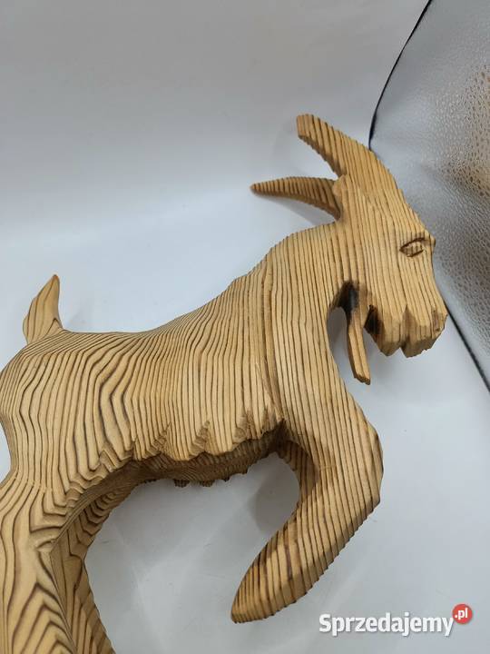 Rzeźba drewno koza kozioł duży masywny Zamość