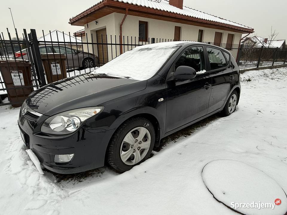 HYUNDAI I30 USZKODZONY SILNIK uszkodzony Osiek