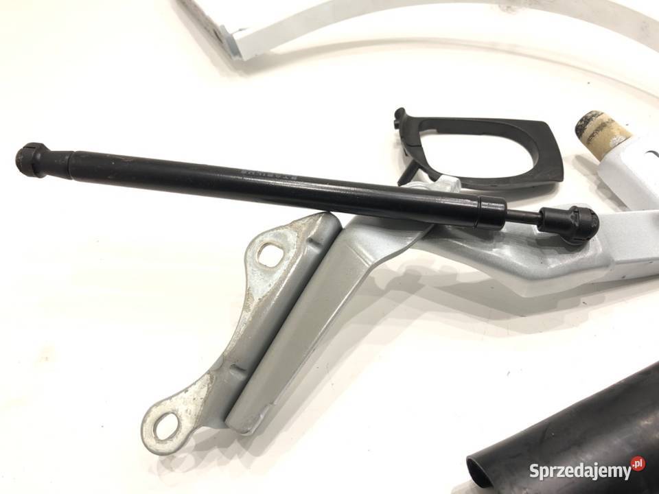 ZAWIASY KLAPY TYŁ AUDI A6 C7 SedanLimuzyna 1018