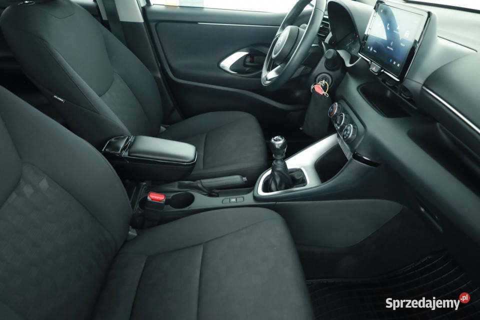 Toyota Yaris 15 VVTi światła przeciwmgielne Piaseczno