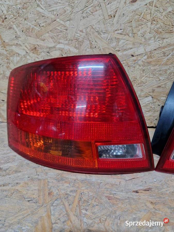 Audi A4 B7 avant kombi lampa lewy prawy tył Kopacz