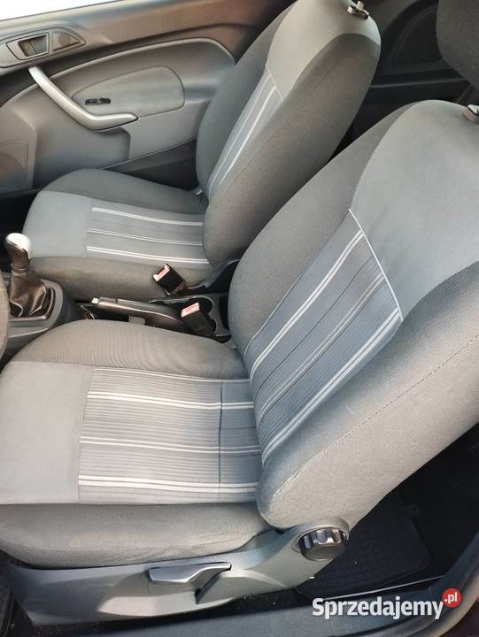 Ford fiesta 125 benzyna 2010 150 przebiegu sprzedam