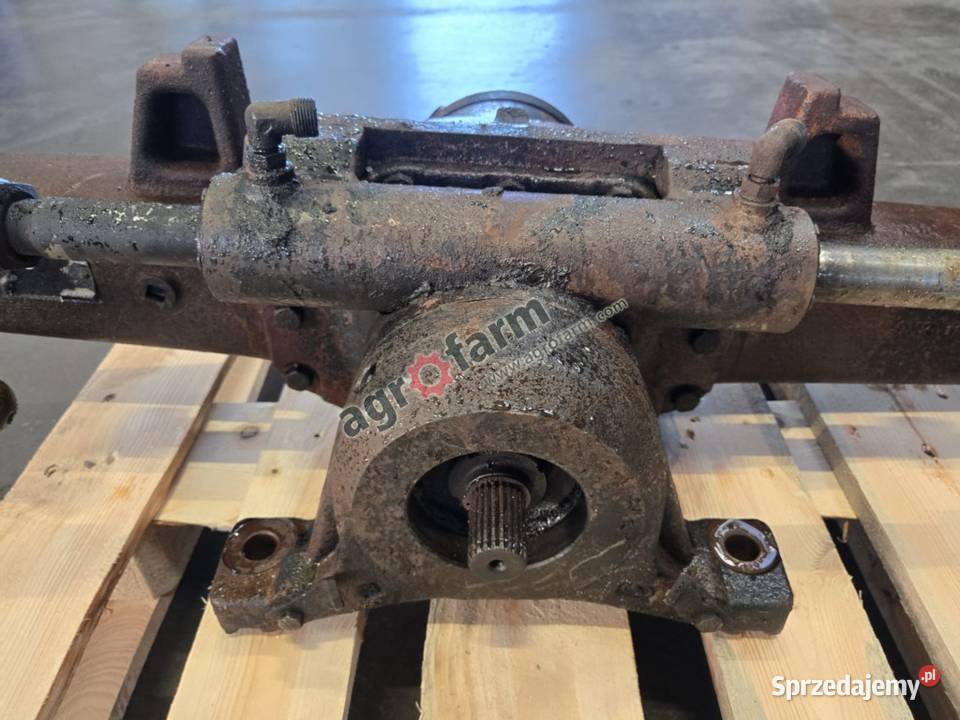 Przedni most John Deere 5090M 5080M 5075M 5100M Byków