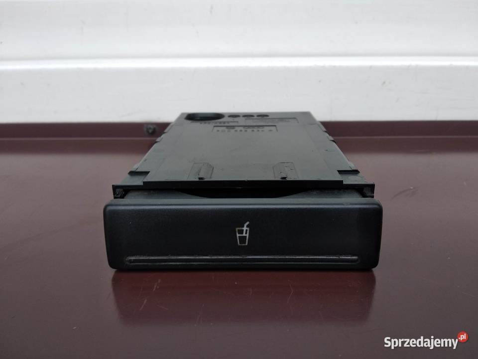 Audi A4 B5 uchwyt na kubki Cupholder 8D0862534A łódzkie