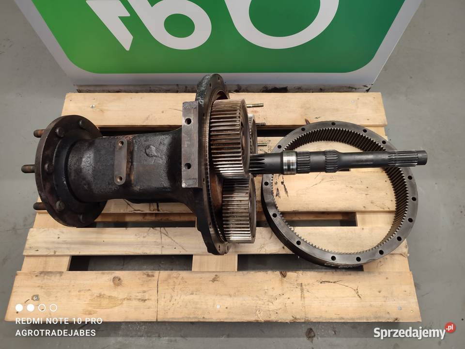 Zwolnica tylna 133100320032R Case CVX 140