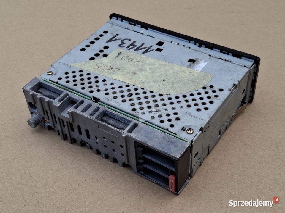 MERCEDES AKLASA W168 RADIO ORYGINALNE Z KODEM Pozostałe sprzedam