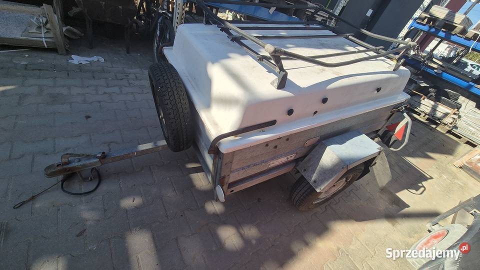 Przyczepka samochodowa