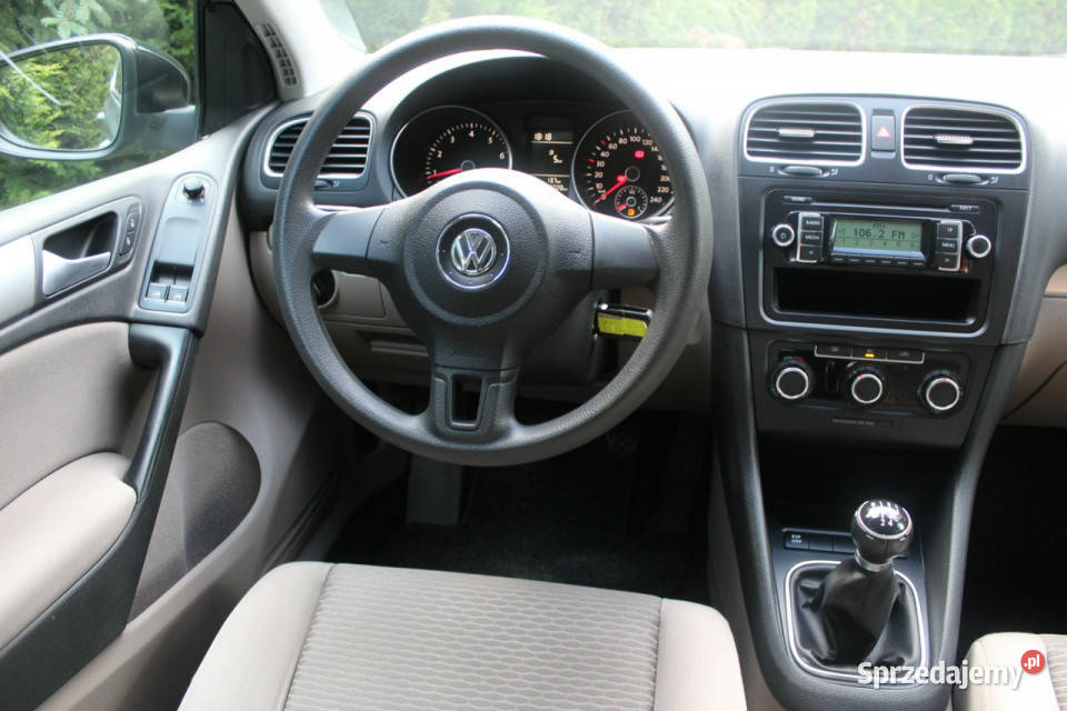 Volkswagen Golf MPI 102 176 Opłacony VI 20082012 Rok produkcji 2009 dolnośląskie