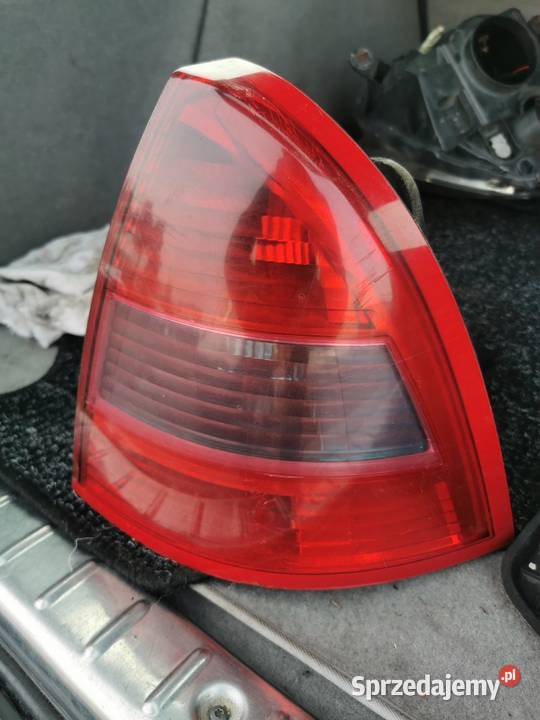 Citroen C5 HB lampa tylna prawa Oświetlenie Zawiercie