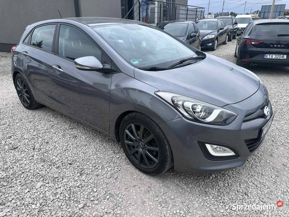Hyundai i30 2013 Nawigacja Kamera klimatyzacja i30 sprzedam